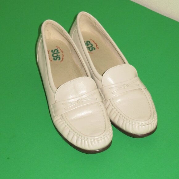 SAS Shoes - SAS Tripad Comfort Womens Size 9 M Cream Leather Penny Slip-On Wedge Shoes